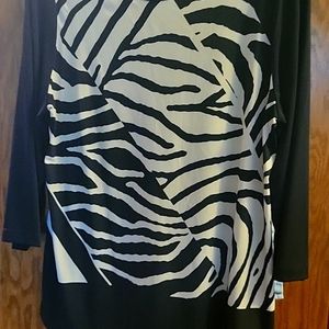 Chicos dress top with tiger print design